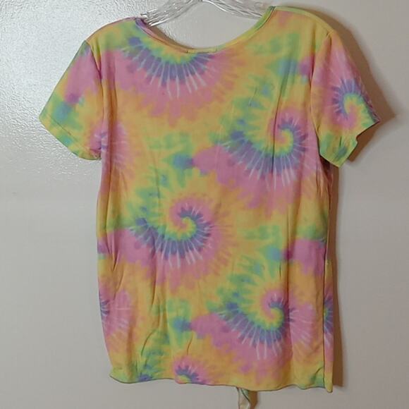 Grumpy and Gorgeous  Yikes tie dye v-neck tie bottom t-shirt. Medium - Picture 5 of 7